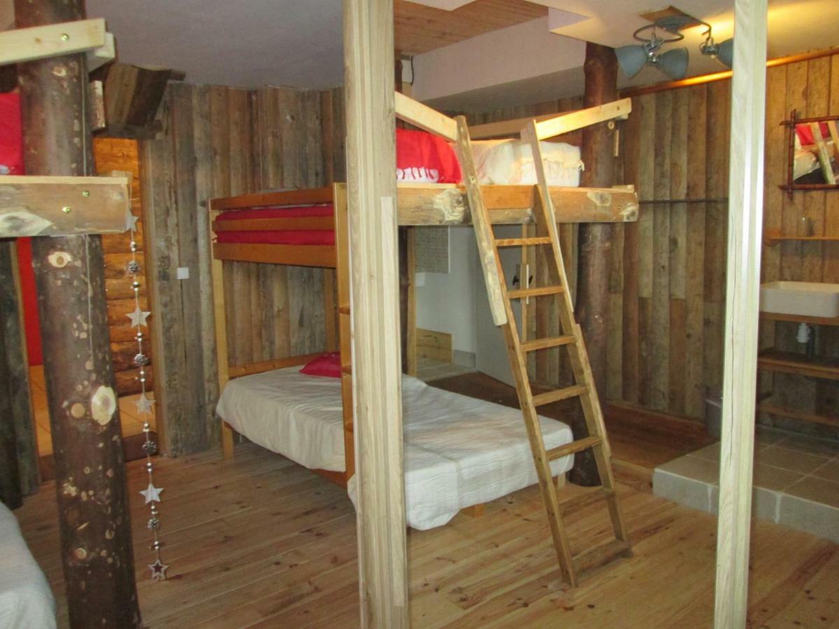 Le Chalet De La Conversaria Bed & Breakfast วียาร์-เดอ-ล็อง ภายนอก รูปภาพ