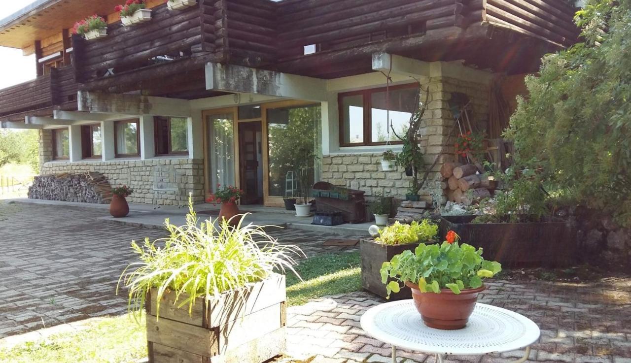 Le Chalet De La Conversaria Bed & Breakfast วียาร์-เดอ-ล็อง ภายนอก รูปภาพ