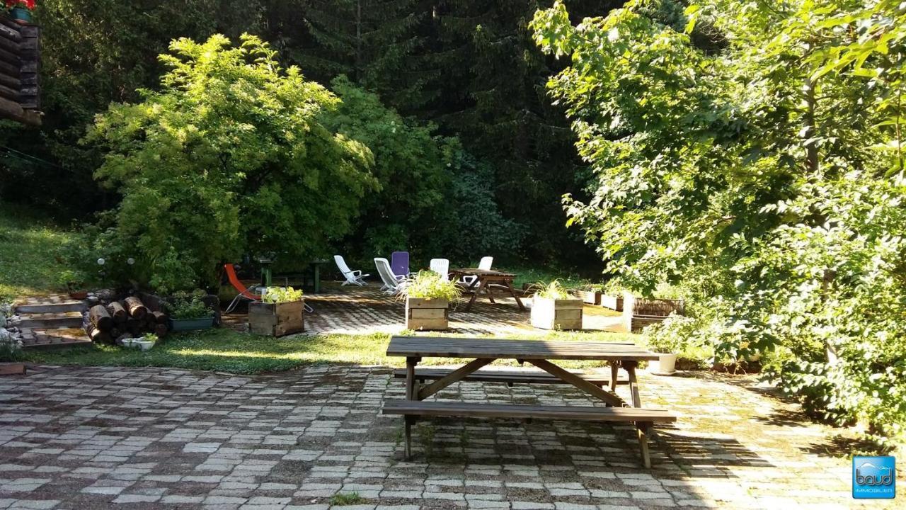 Le Chalet De La Conversaria Bed & Breakfast วียาร์-เดอ-ล็อง ภายนอก รูปภาพ