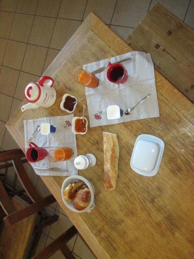 Le Chalet De La Conversaria Bed & Breakfast วียาร์-เดอ-ล็อง ภายนอก รูปภาพ